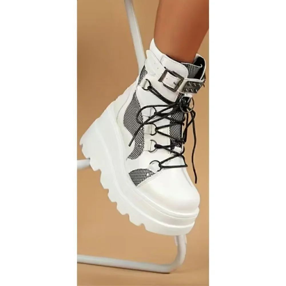 Elevated platform punk style, boots, stylish design combo zipper in the back net